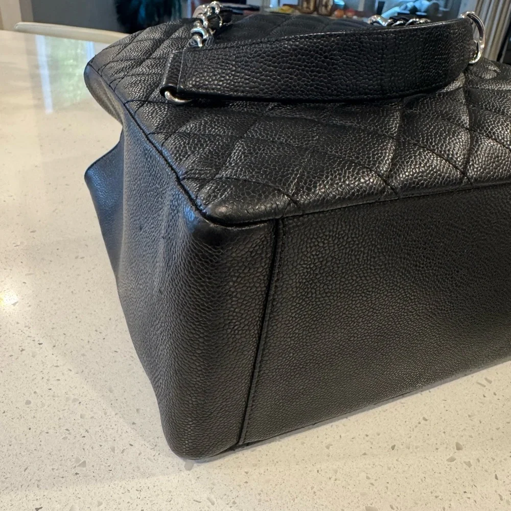 CHANEL GST Grand Shopper Tote Black with silver hardware - Picture 7 of 13